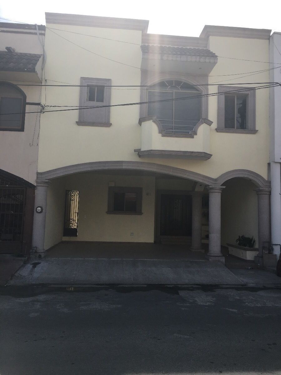 Venta de casa en Villas de Linda Vista, Monterrey