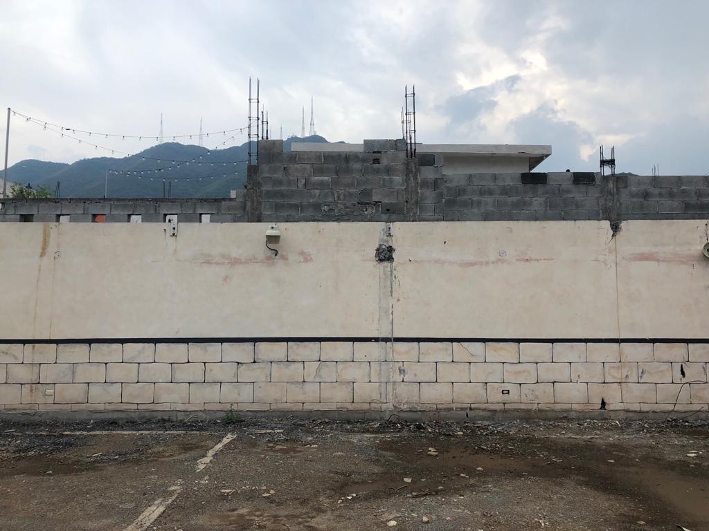 Terreno En Venta. Uso Mixto en Col. Ampliacion Valle Mirador