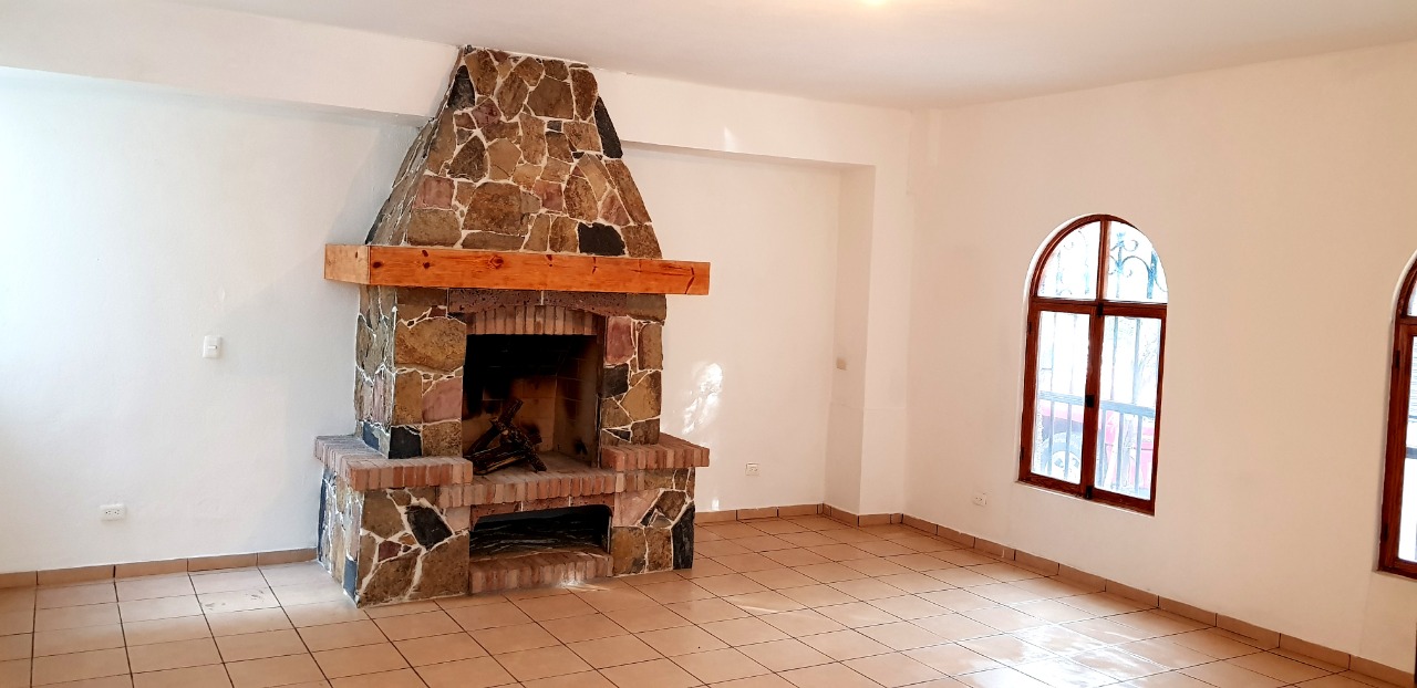 Casa en venta, Col. Fontanares Churubusco en Monterrey, N.L. 