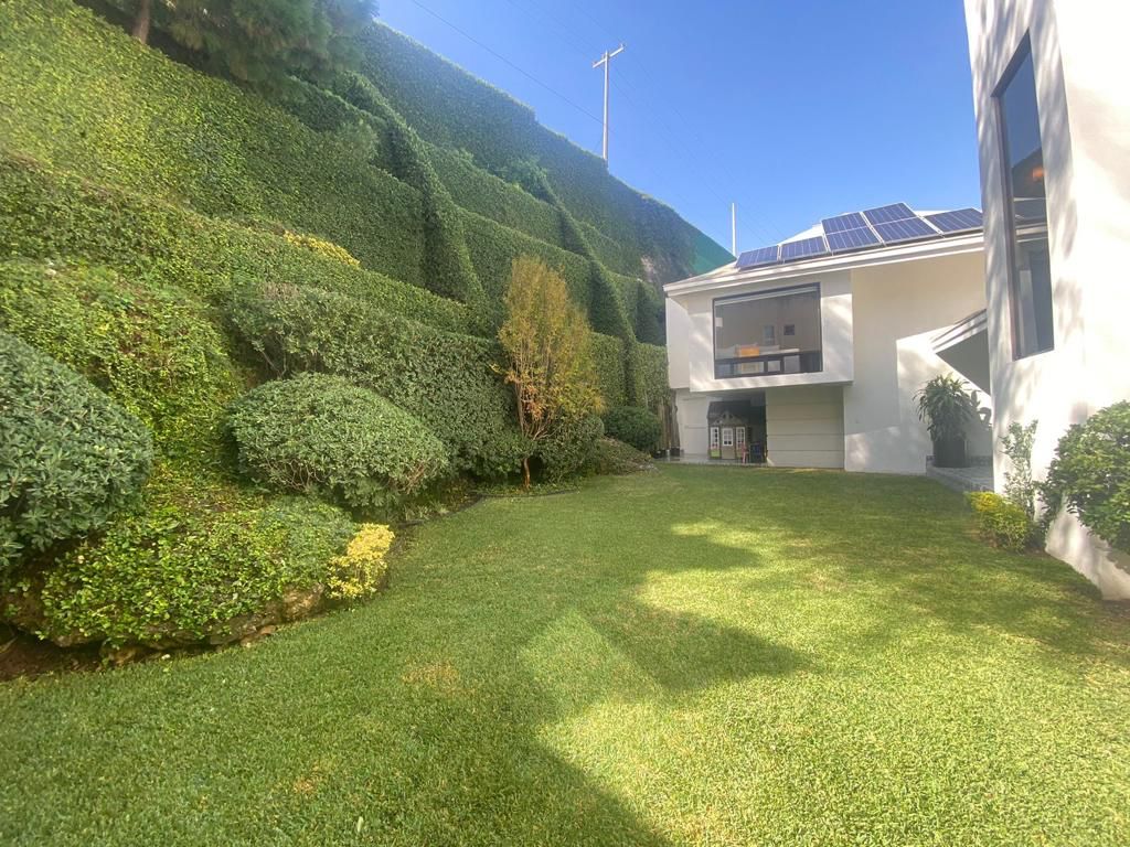 Hermosa Residencia en Venta, Valle de San Angel Sec. Español 