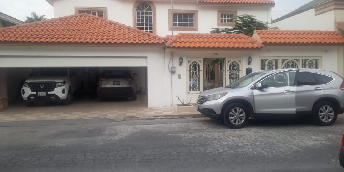 Casa en Venta Rinconada Colonial Apodaca
