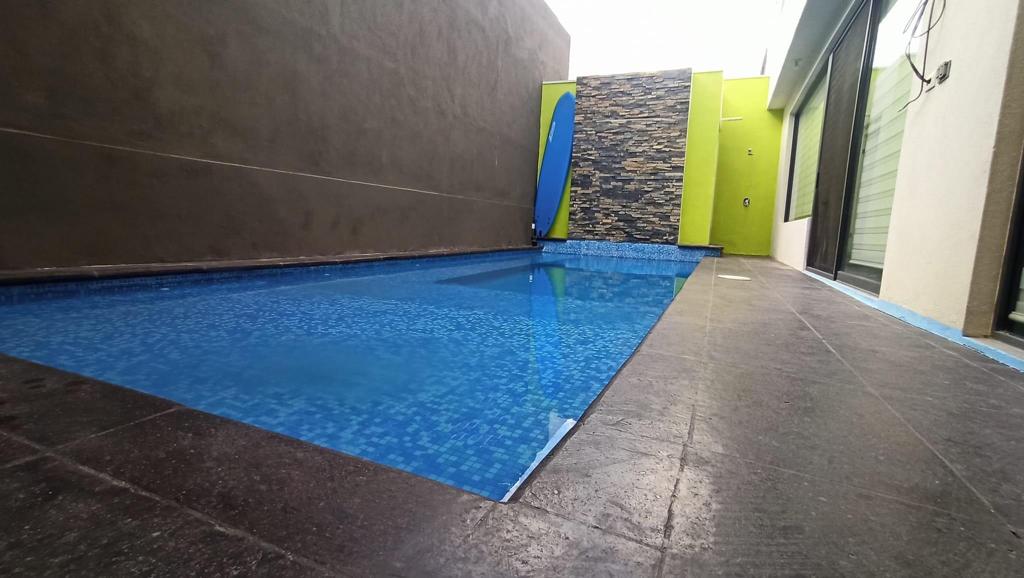 Casa en Venta, Fontana con alberca