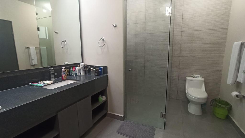 Casa en Venta, Fontana con alberca