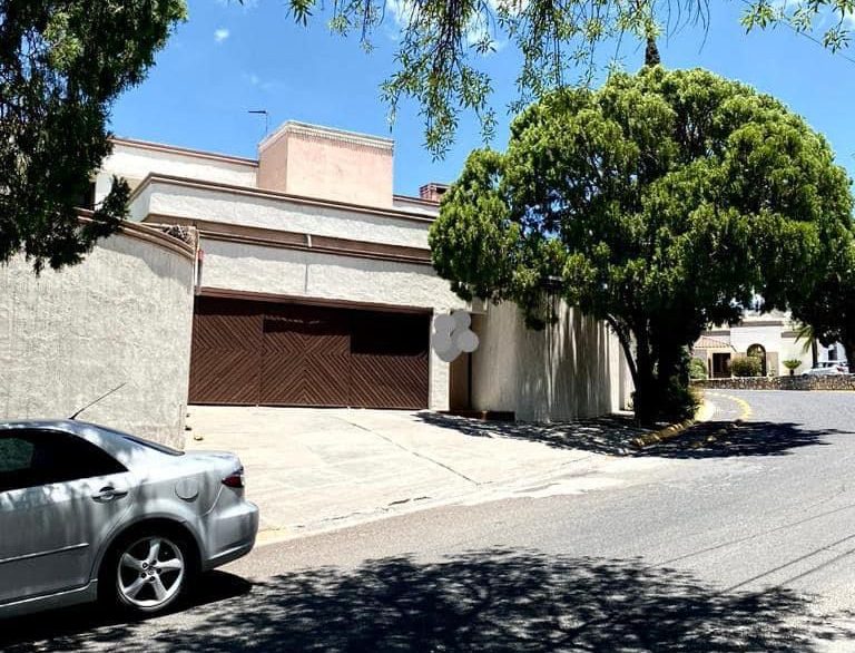 Casa en Venta Contry La Silla 