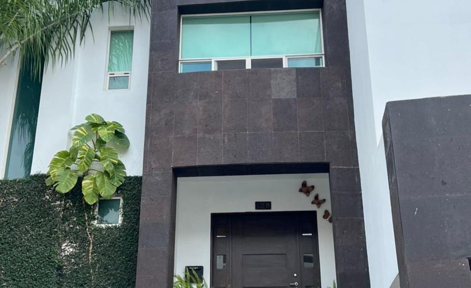 Casa en Venta Bosques de Valle Alto, Equipada