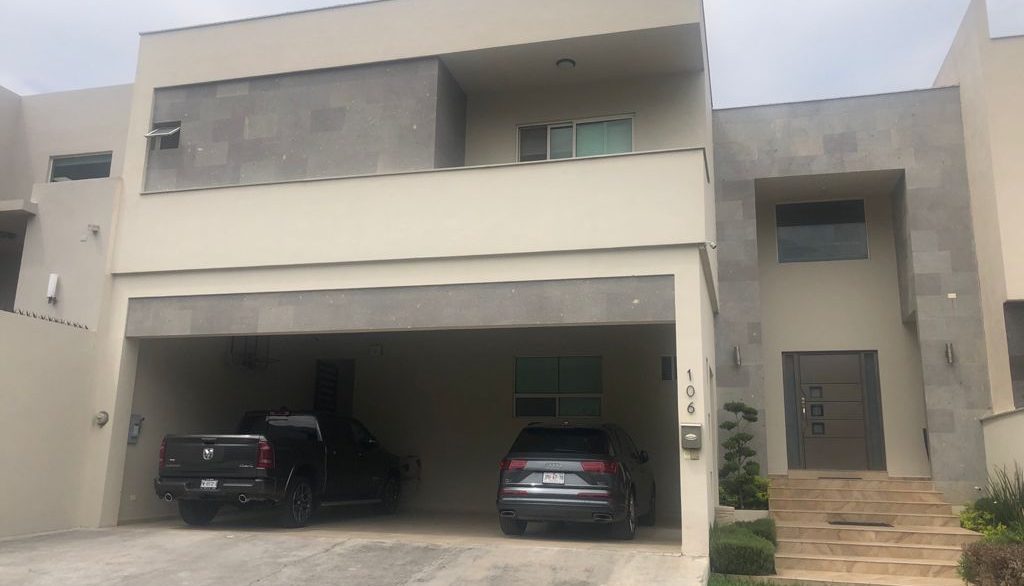 Casa en Venta Bosques de Valle Alto 
