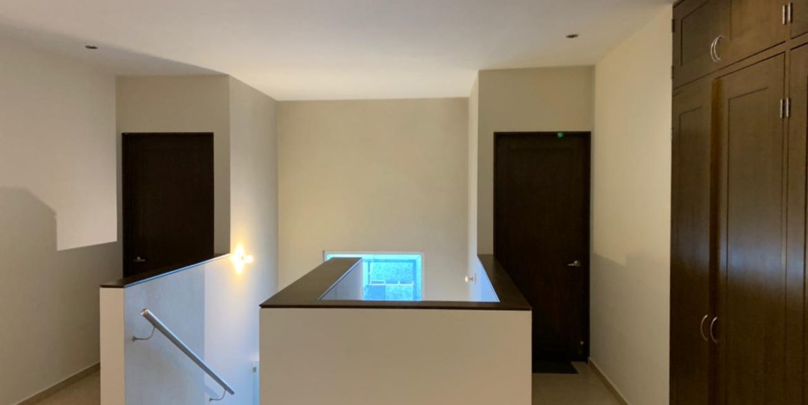 Casa en Venta Bosques de Valle Alto 
