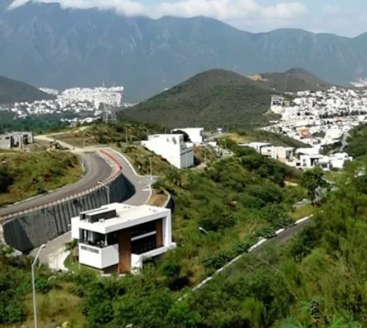 Fotografía de Terreno en Venta – Jardines de Valle Alto